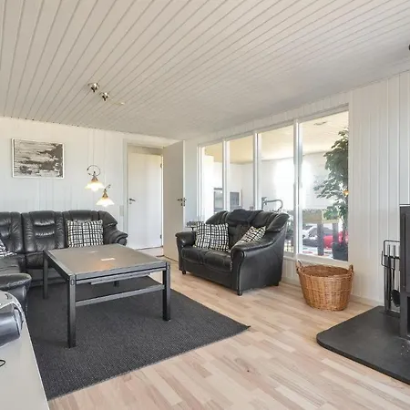 Four-bedroom Holiday In Thisted Feriehus *